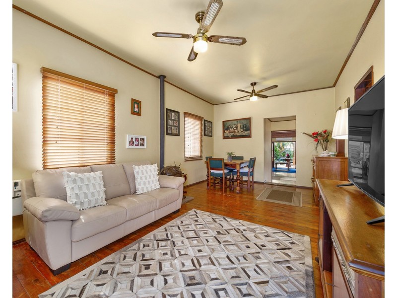 22 Oates Parade, Northgate QLD 4013