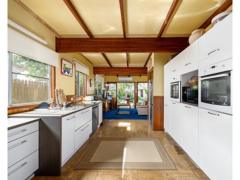 22 Oates Parade, Northgate QLD 4013