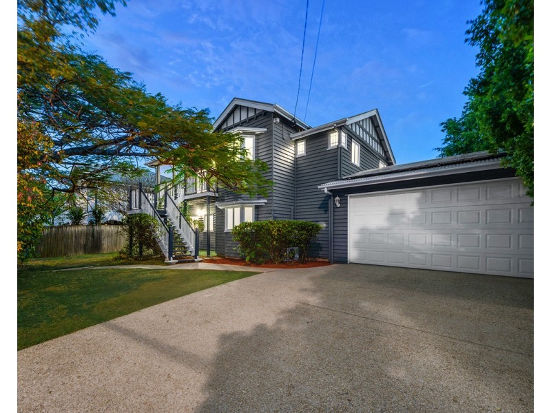 138 Rode Road, Wavell Heights QLD 4012