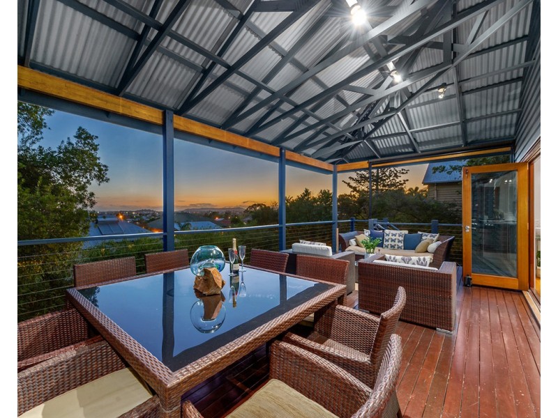 138 Rode Road, Wavell Heights QLD 4012