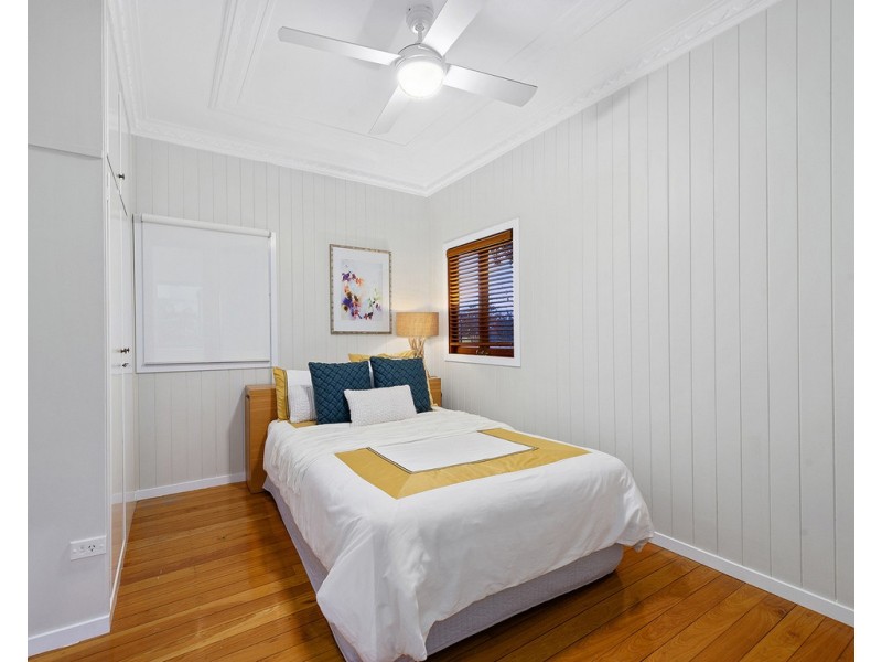 138 Rode Road, Wavell Heights QLD 4012