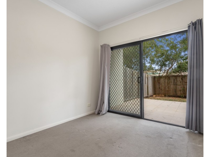 2/12 Seeney Street, Zillmere QLD 4034