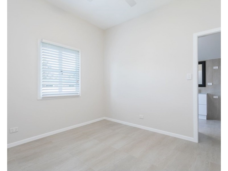 482 Oxley Avenue, Redcliffe QLD 4020