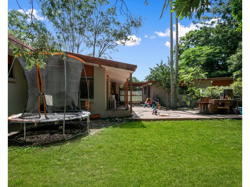 1 Ellwood Drive, Bellmere QLD 4510