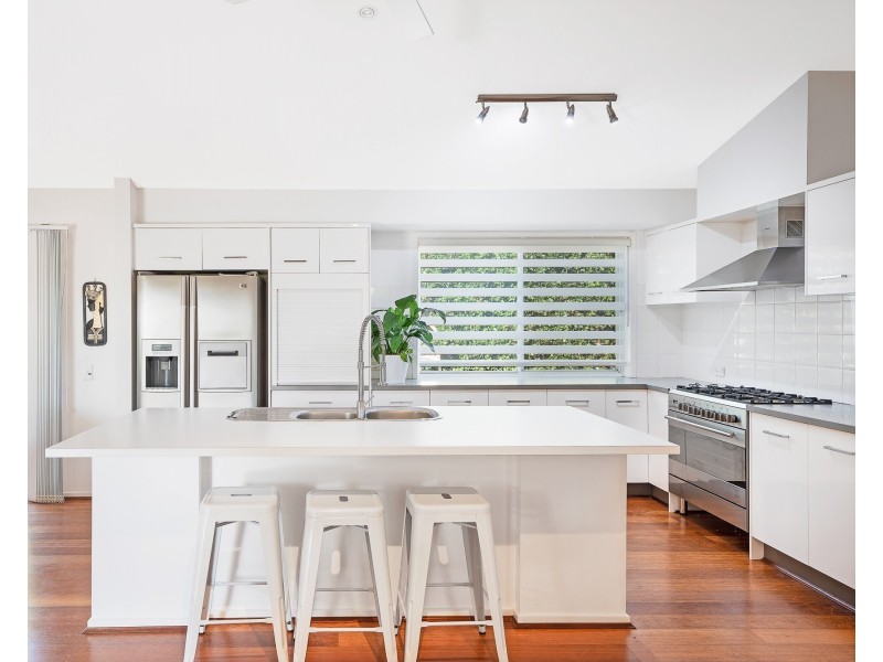 2 Wellington Road, Murrumba Downs QLD 4503