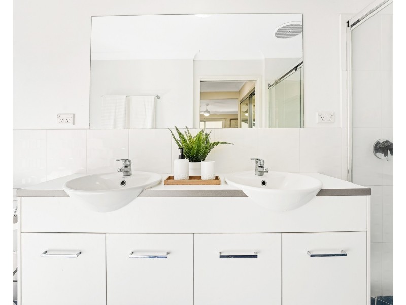 2 Wellington Road, Murrumba Downs QLD 4503