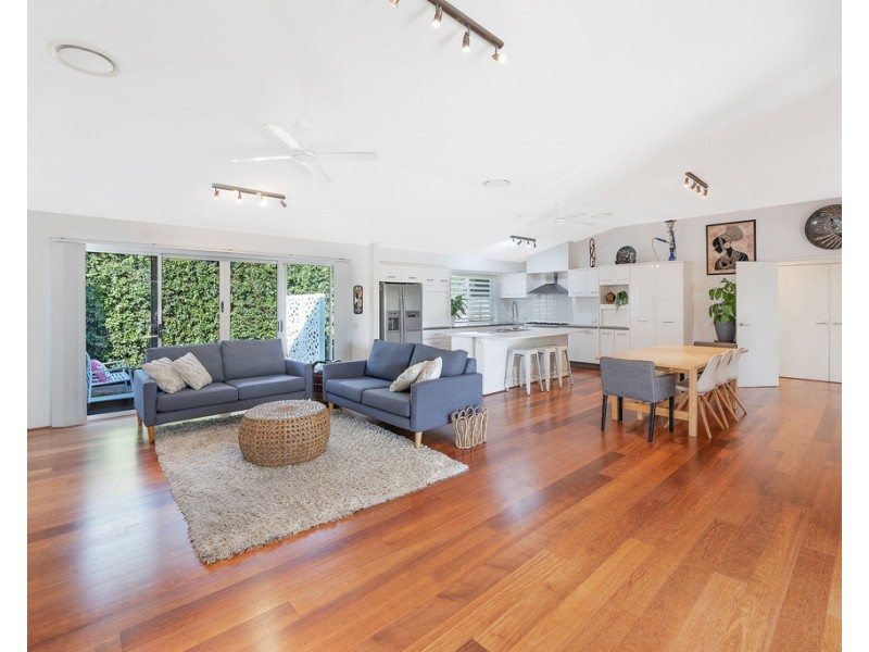 2 Wellington Road, Murrumba Downs QLD 4503