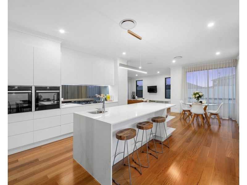 28 Beazley Circuit, Bridgeman Downs QLD 4035