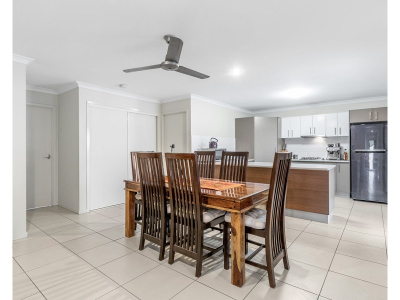 37 Holly Crescent, Griffin QLD 4503