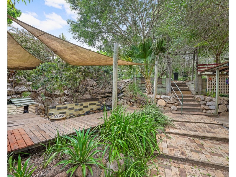 3 Ken Duncombe Drive, Cashmere QLD 4500