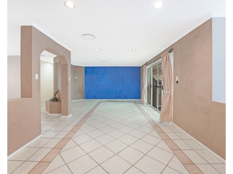 3 Ken Duncombe Drive, Cashmere QLD 4500