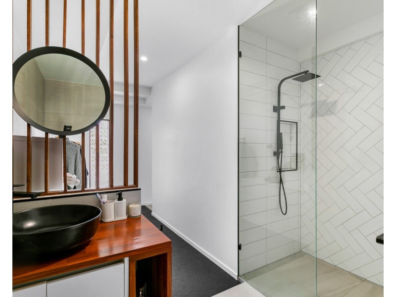 82 Donald Street, Woody Point QLD 4019