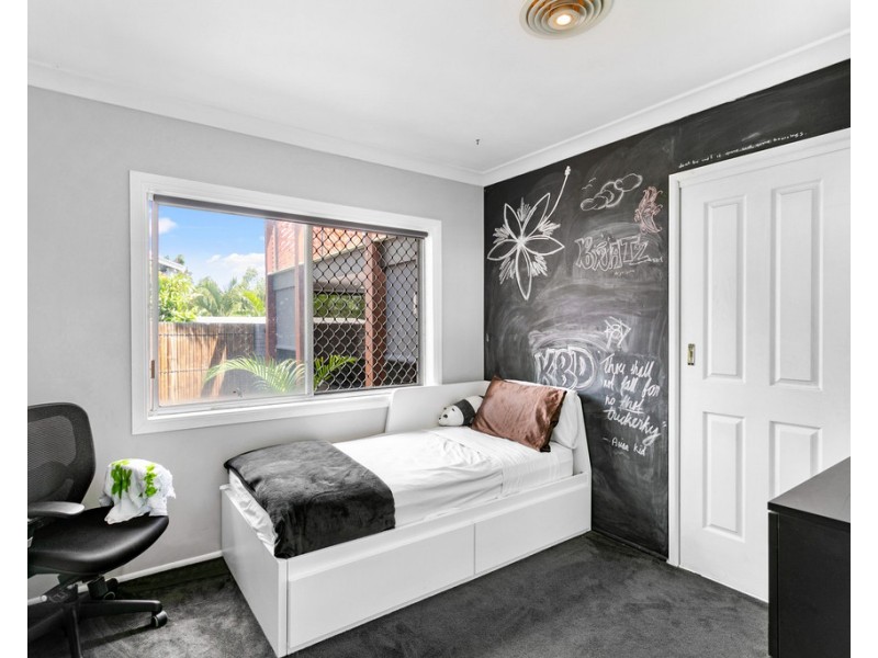 82 Donald Street, Woody Point QLD 4019