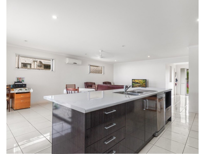 24 Hume Circuit, Warner QLD 4500