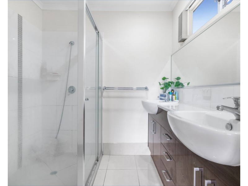 24 Hume Circuit, Warner QLD 4500