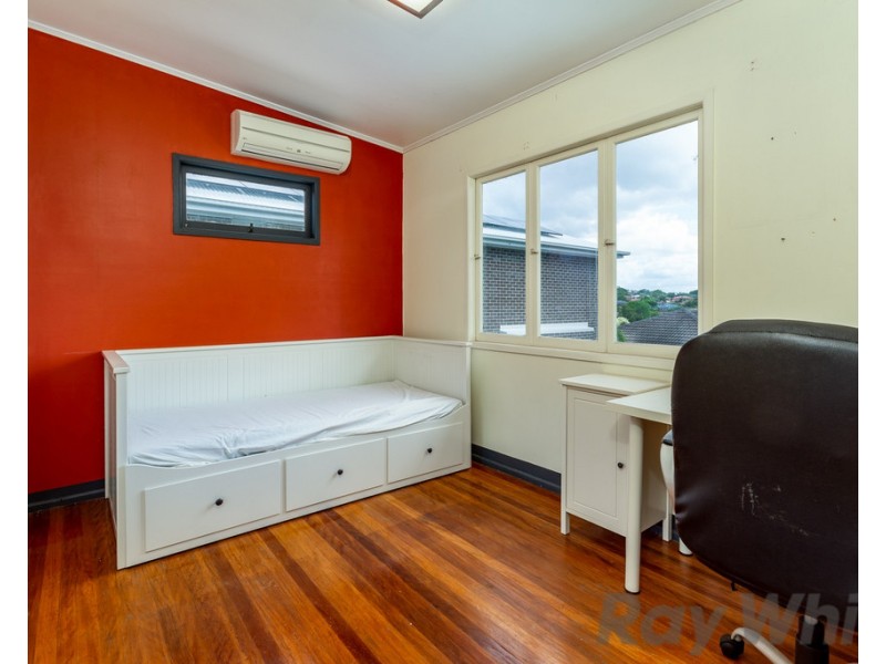 23 Mirragin Street, Chermside West QLD 4032