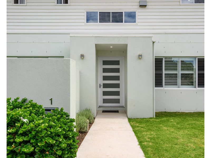 1 Cook Street, Northgate QLD 4013