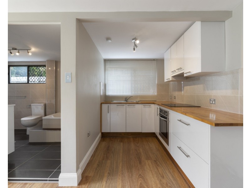 28 Old Northern Road, Albany Creek QLD 4035