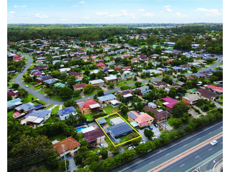 28 Old Northern Road, Albany Creek QLD 4035