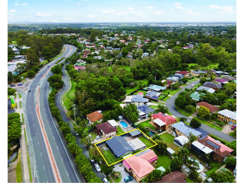 28 Old Northern Road, Albany Creek QLD 4035