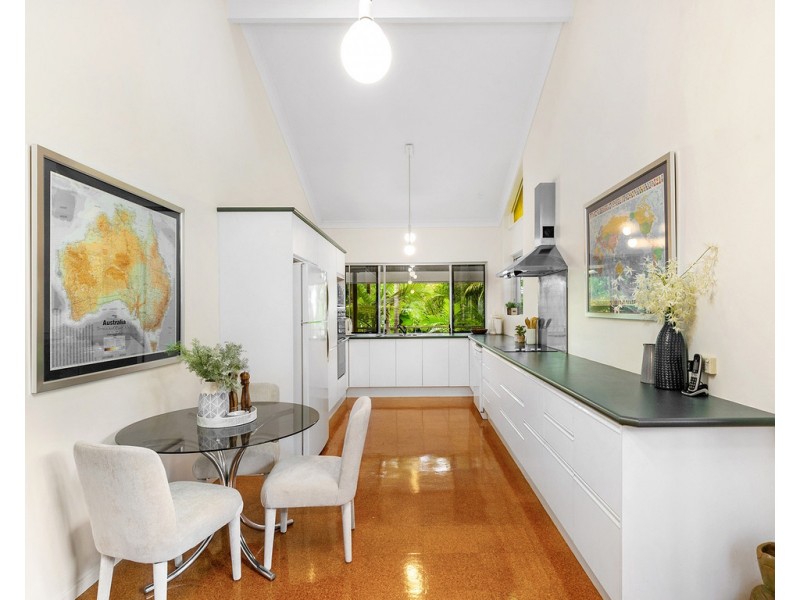 284 Edinburgh Castle Road, Wavell Heights QLD 4012