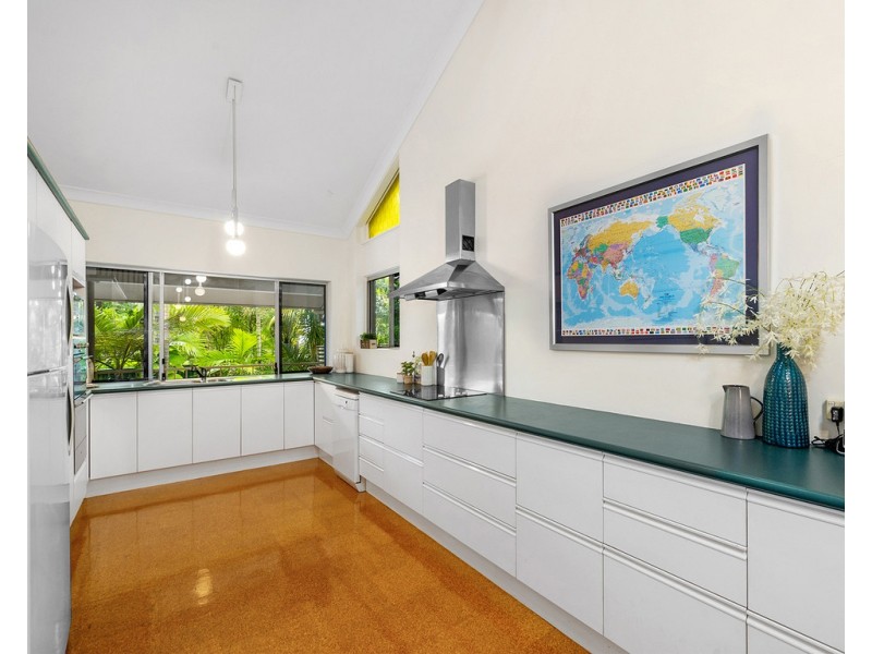 284 Edinburgh Castle Road, Wavell Heights QLD 4012
