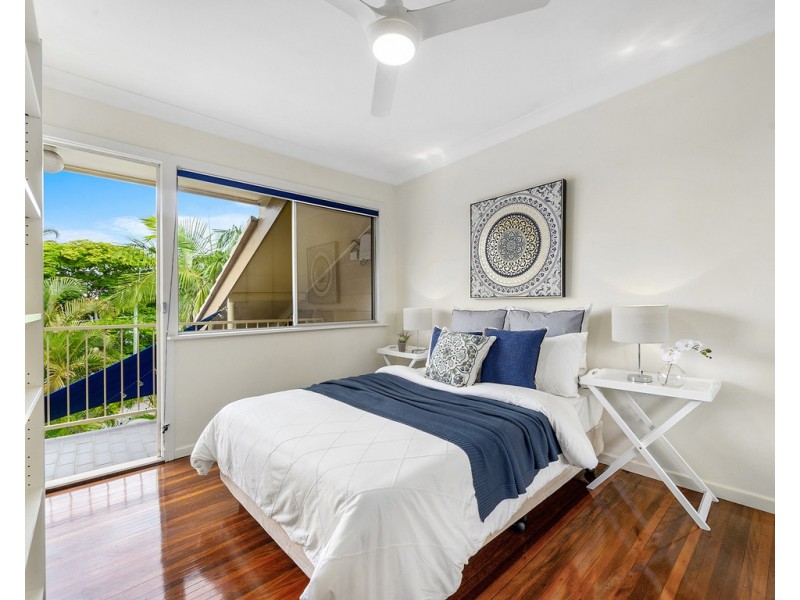 284 Edinburgh Castle Road, Wavell Heights QLD 4012