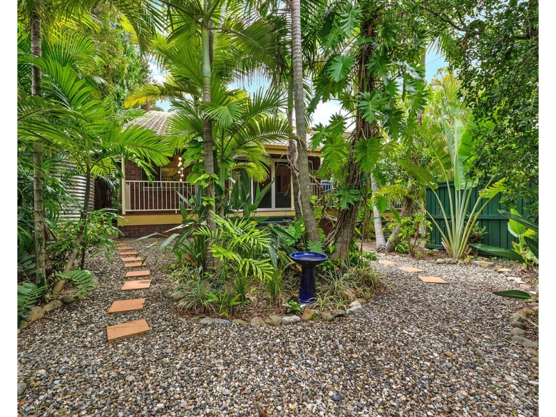 284 Edinburgh Castle Road, Wavell Heights QLD 4012