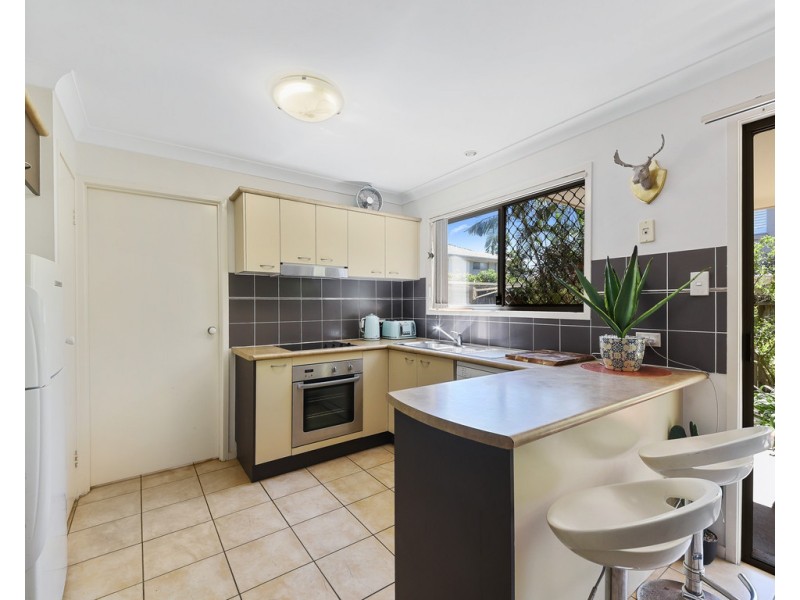 16/6 Myrtle Crescent, Bridgeman Downs QLD 4035