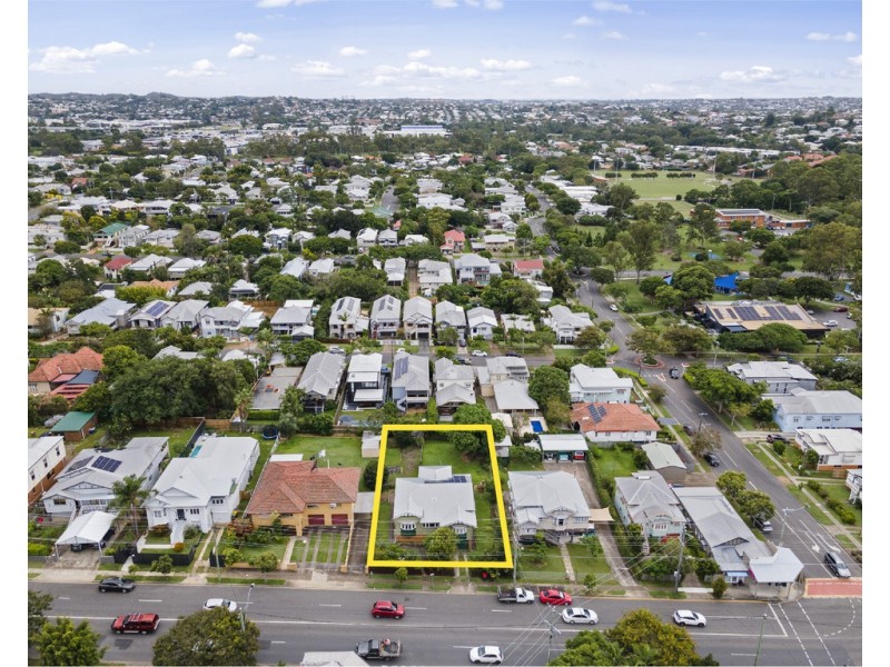 153 Days Road, Grange QLD 4051