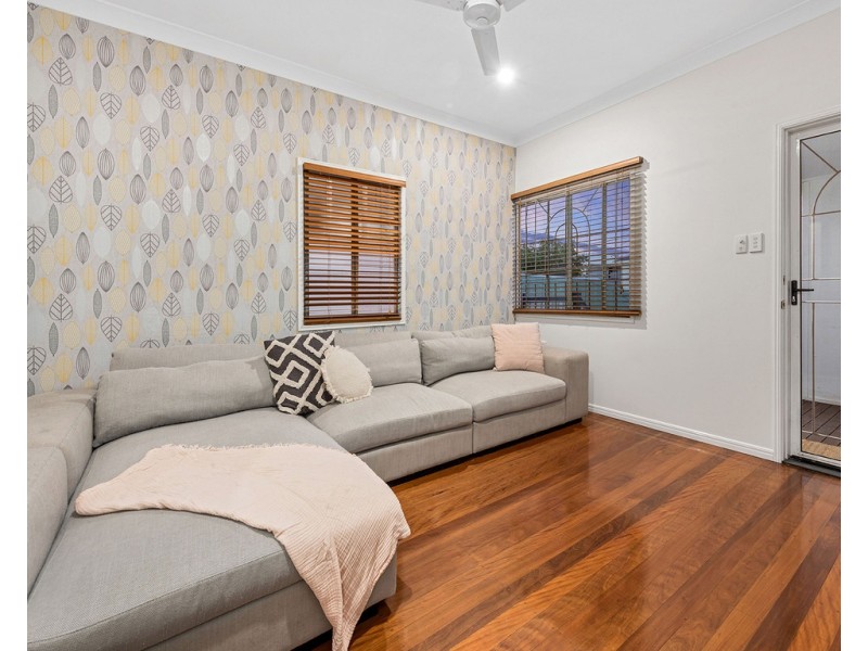 6 George Street, Virginia QLD 4014