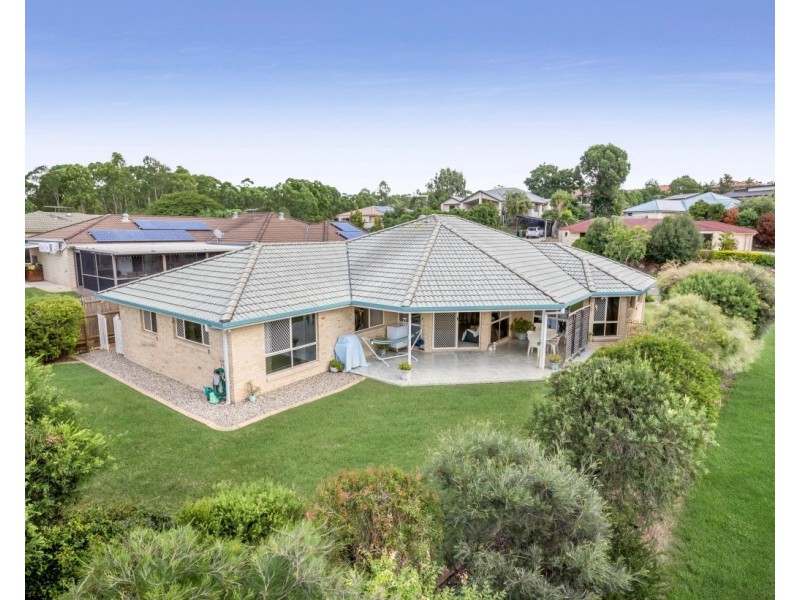 6 Valencia Court, Eatons Hill QLD 4037