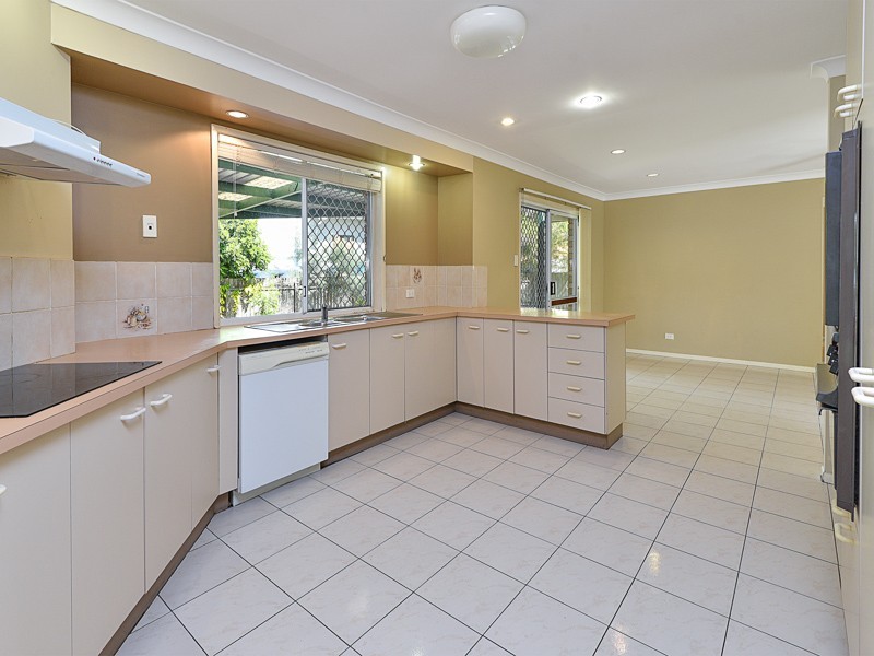 26 Balcara Avenue, Carseldine QLD 4034