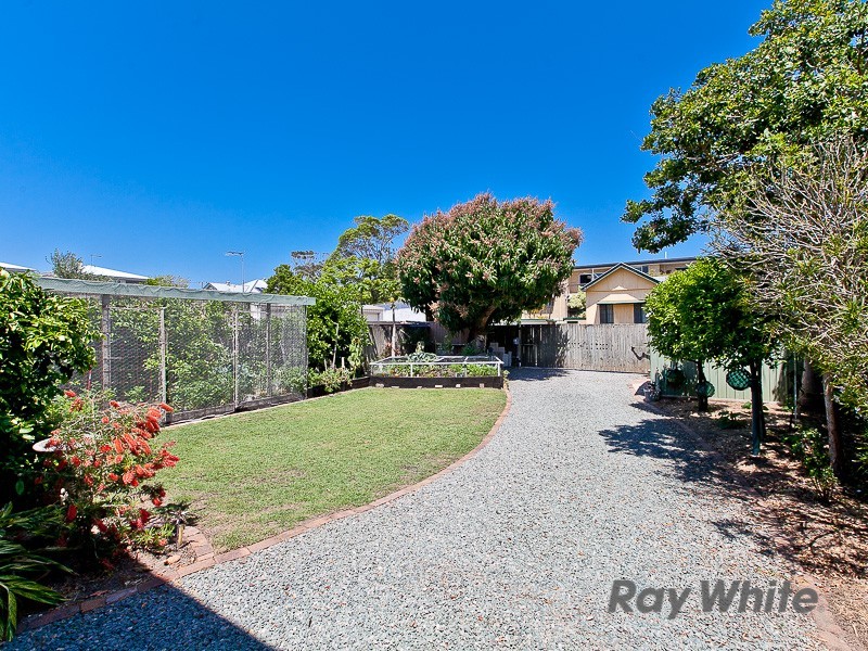 114 Flinders Parade, Sandgate QLD 4017