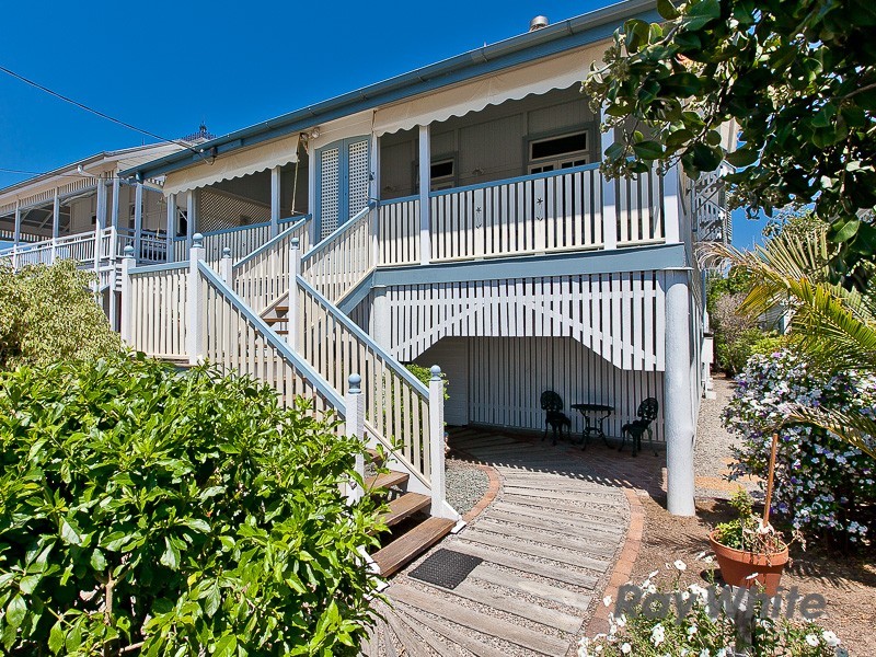 114 Flinders Parade, Sandgate QLD 4017