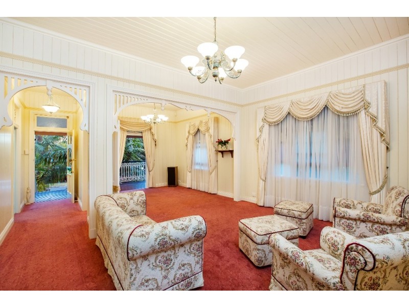 118 Station Road, Deagon QLD 4017