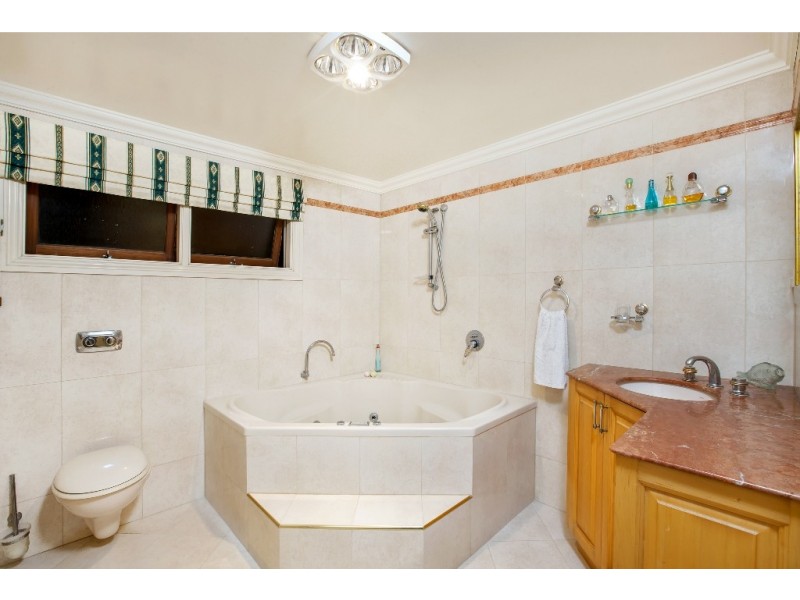 118 Station Road, Deagon QLD 4017