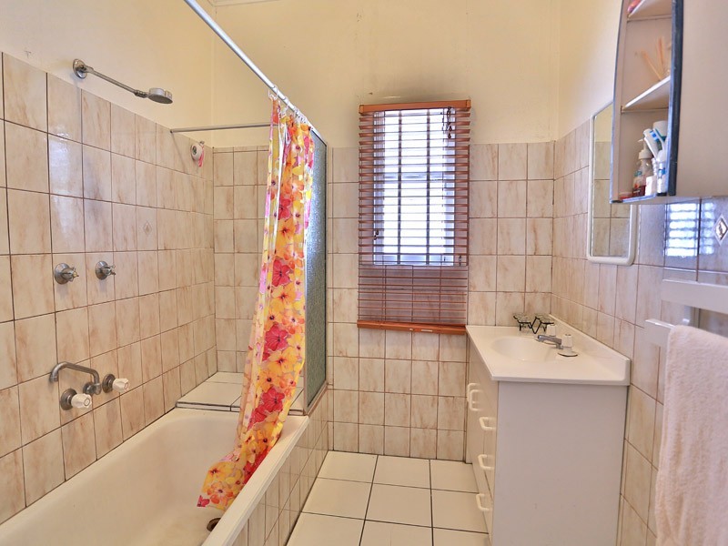 27 Halcomb Street, Zillmere QLD 4034