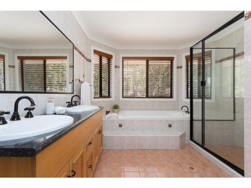 30 Butterfield Place, Chermside West QLD 4032