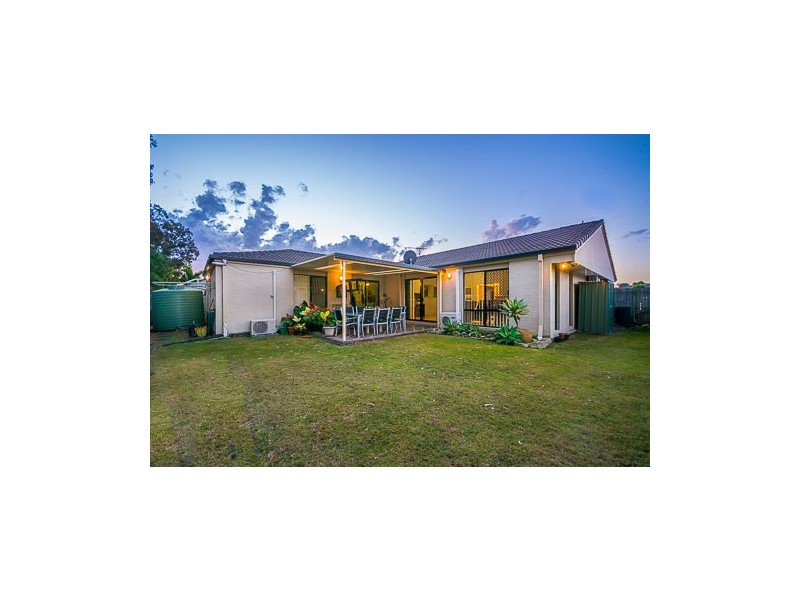 8 Manor Street, Taigum QLD 4018