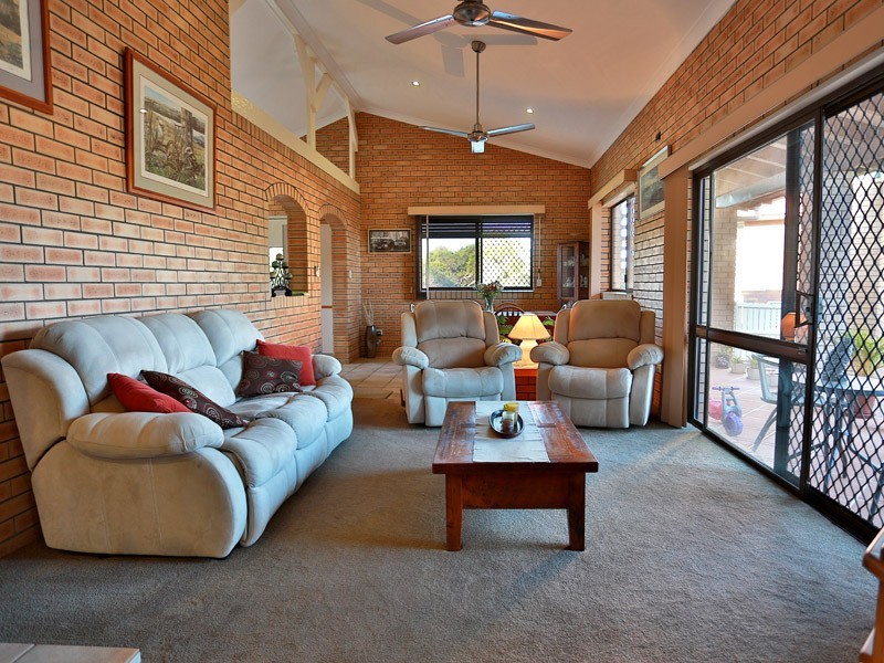 18 Ardcarn Street, Bracken Ridge QLD 4017