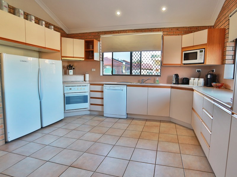 18 Ardcarn Street, Bracken Ridge QLD 4017