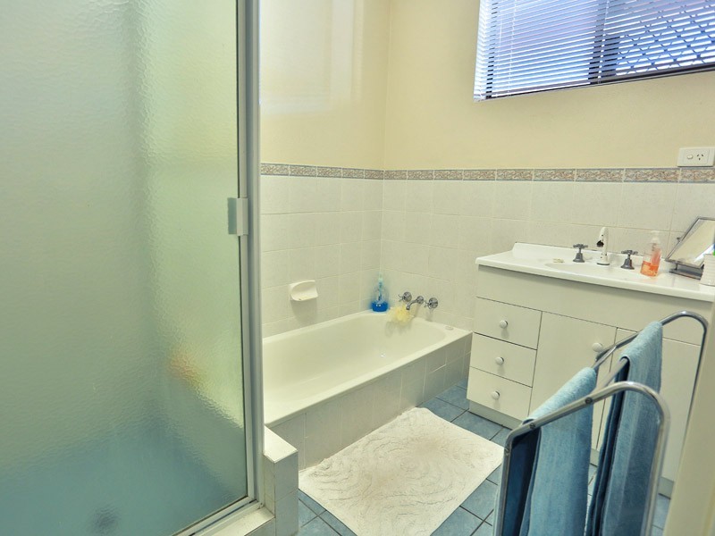 18 Ardcarn Street, Bracken Ridge QLD 4017