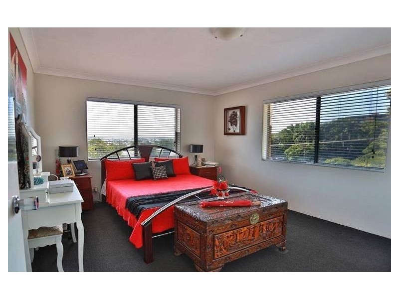 4/8 Lisson Grove, Wooloowin QLD 4030