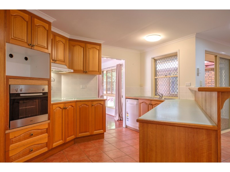 22 Queen Elizabeth Drive, Eatons Hill QLD 4037