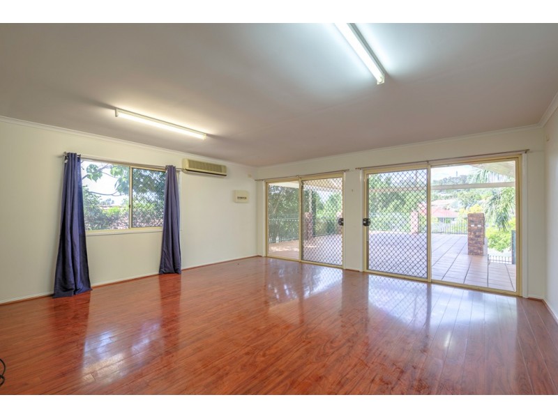 22 Queen Elizabeth Drive, Eatons Hill QLD 4037