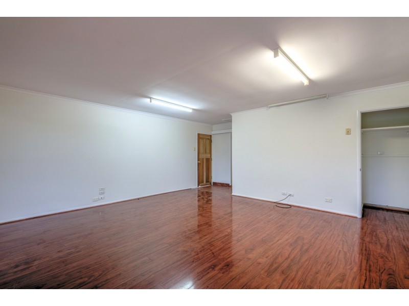 22 Queen Elizabeth Drive, Eatons Hill QLD 4037