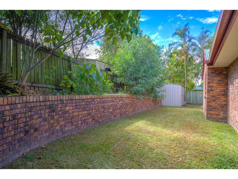 22 Queen Elizabeth Drive, Eatons Hill QLD 4037