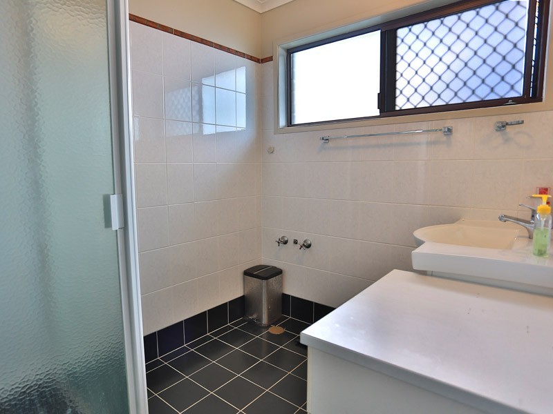 64 Rostrevor Road, Boondall QLD 4034