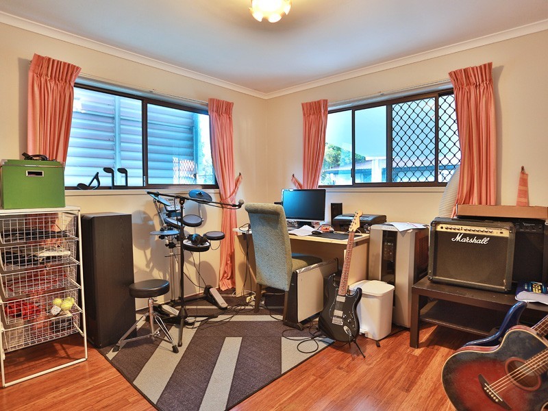 64 Rostrevor Road, Boondall QLD 4034